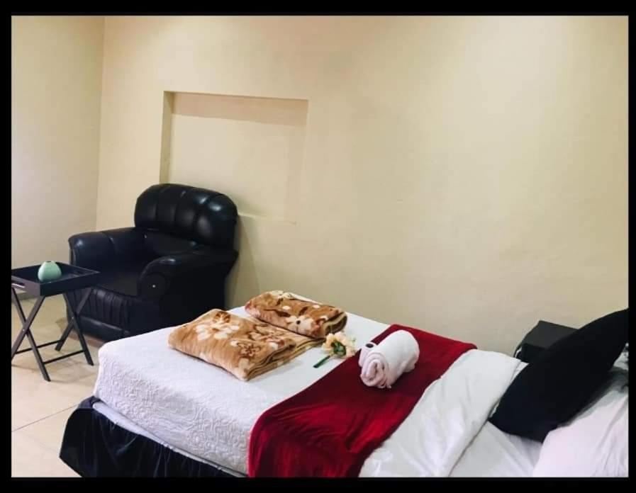 Starpoint Guest House Vereeniging Bagian luar foto