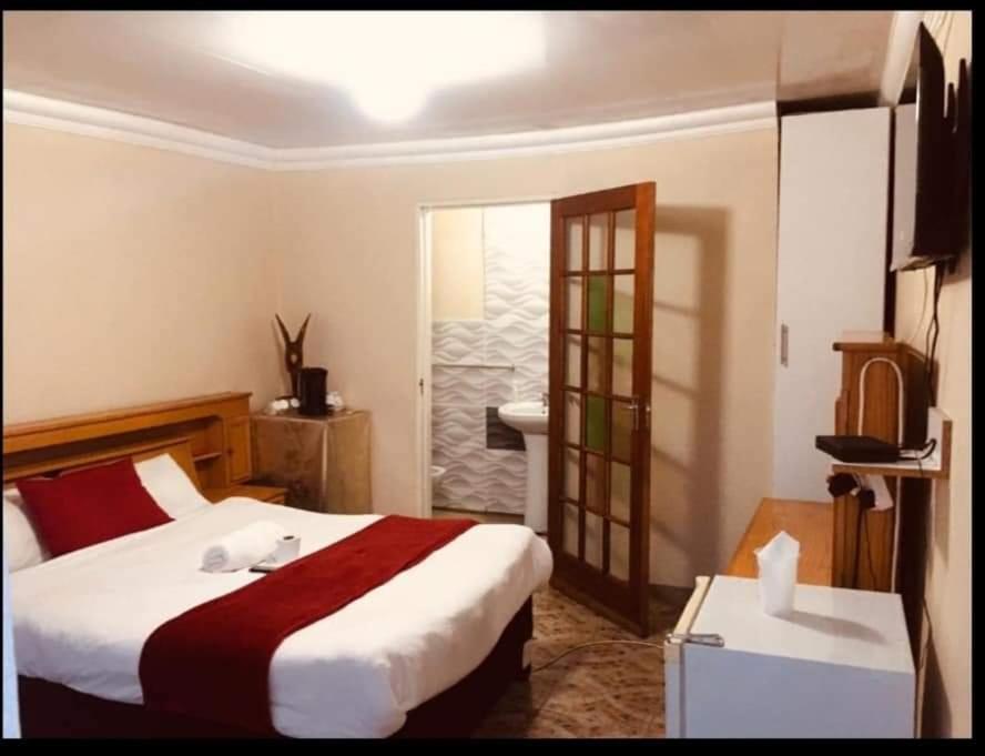 Starpoint Guest House Vereeniging Bagian luar foto